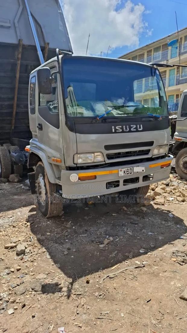 Isuzu AVR 2012 Grey - thumbnail 6