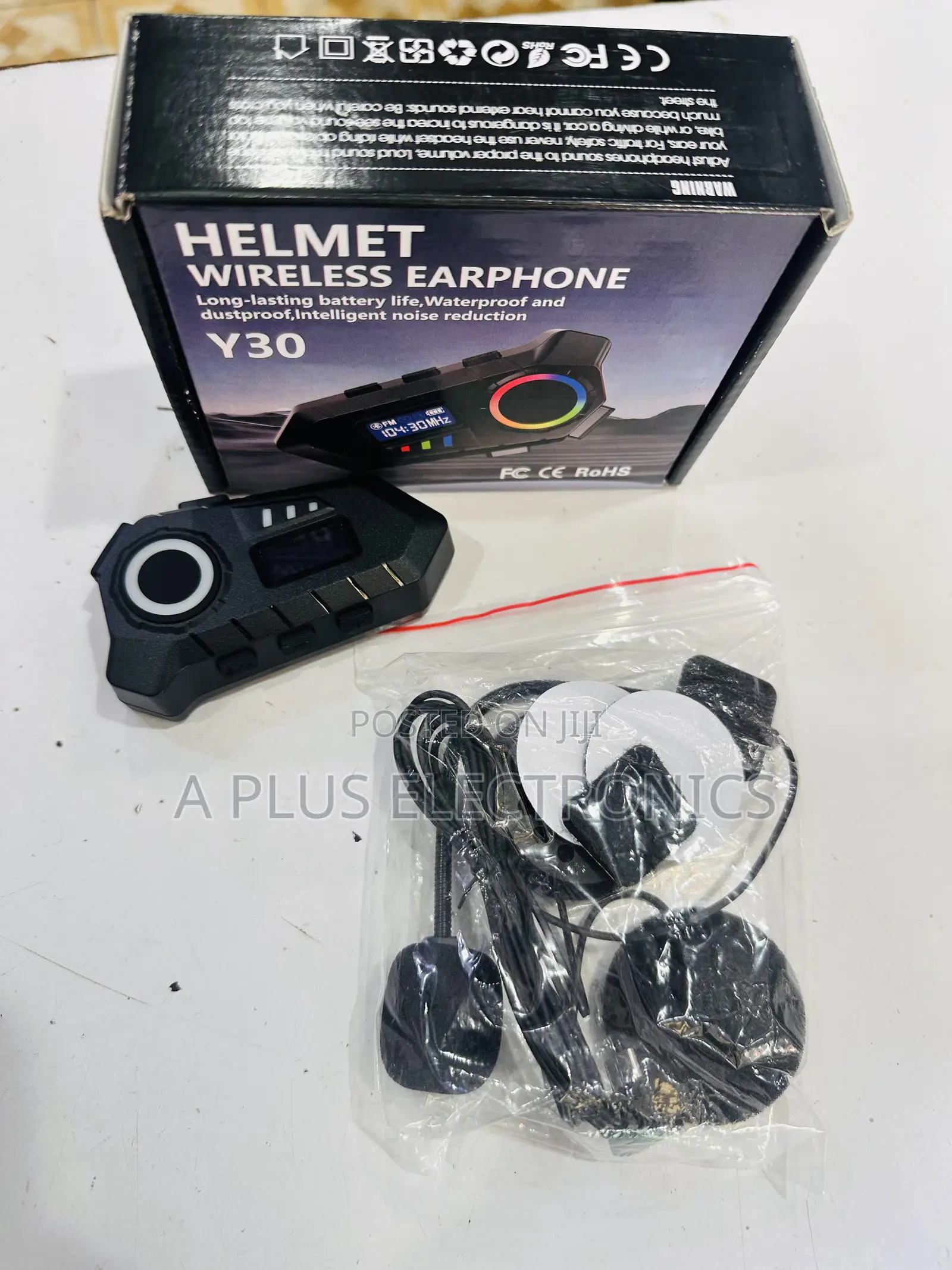Y30 Helmet Wireless Earphone – Clear Sound Easy Controls for Riders