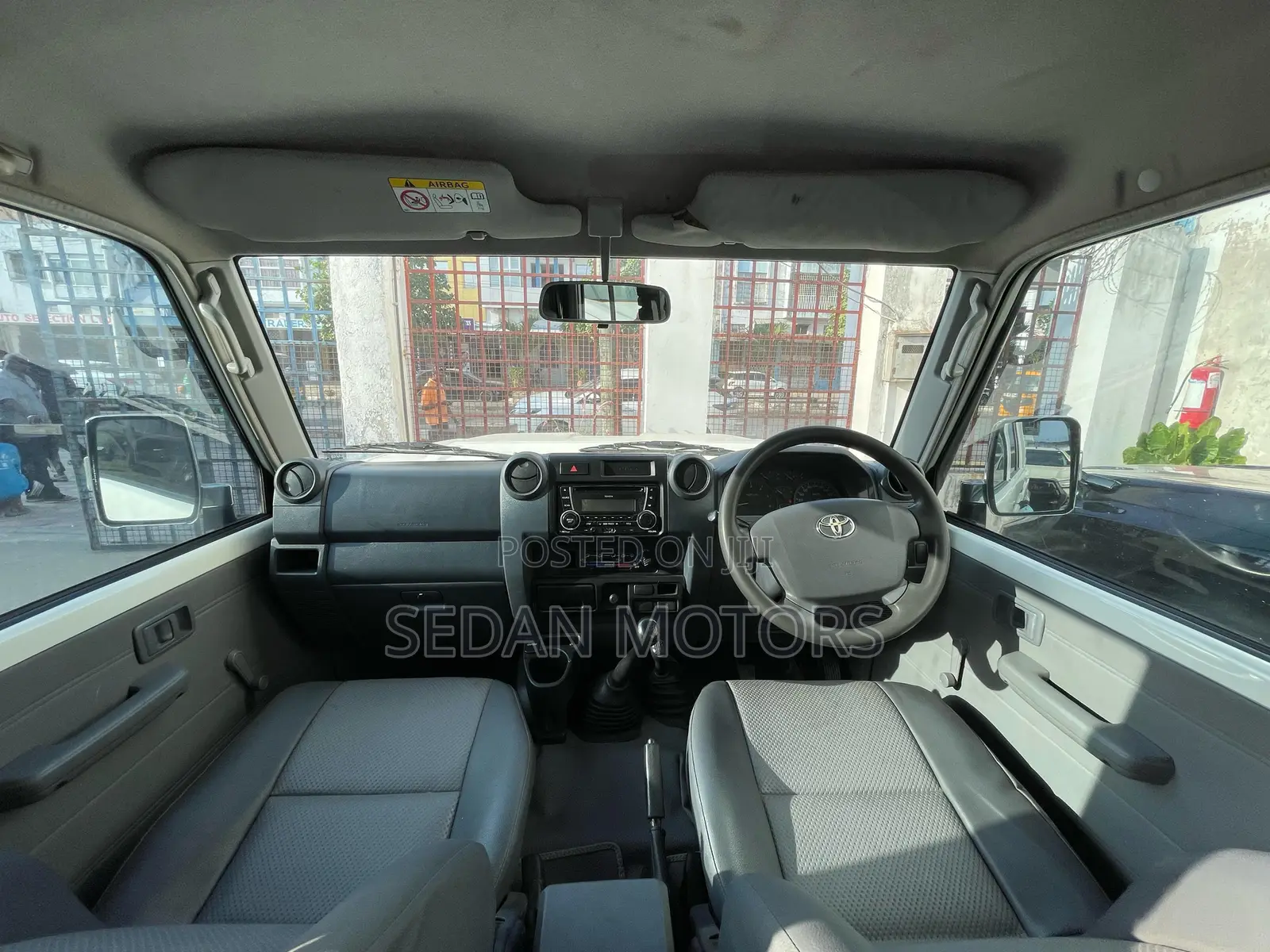 Toyota Land Cruiser 2019 Off white