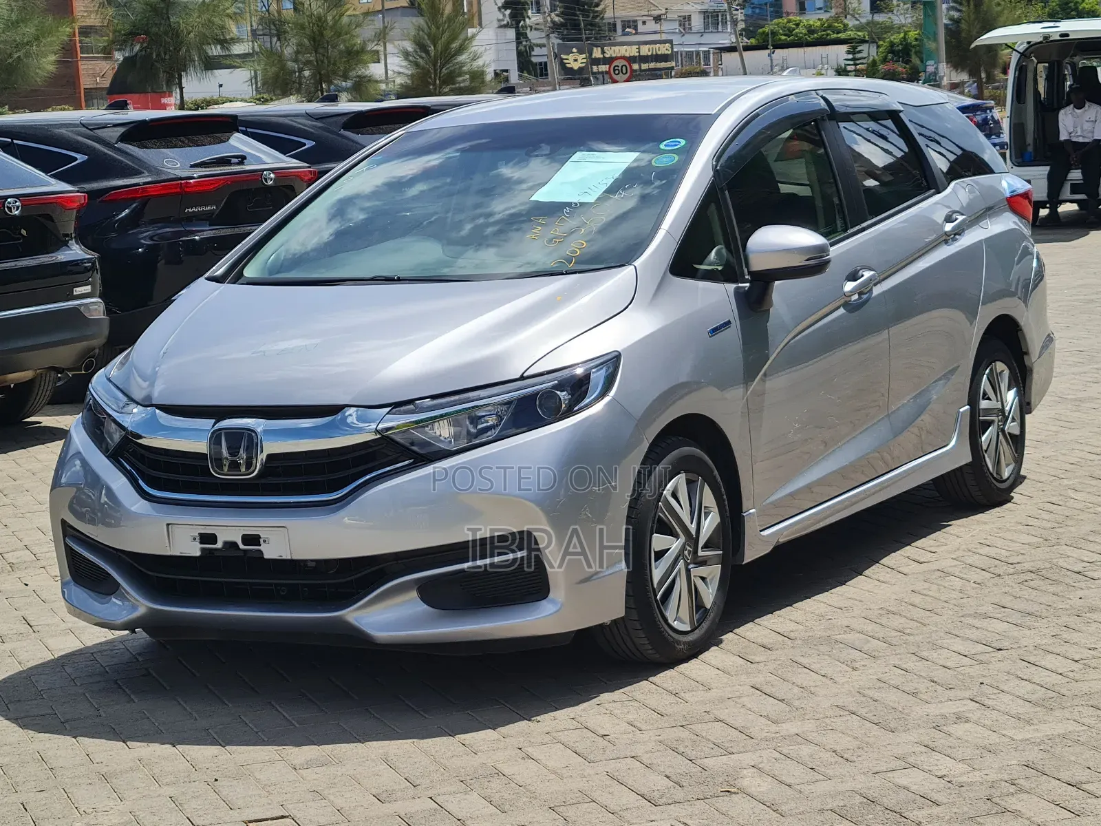 Honda Fit Shuttle 2019 Silver
