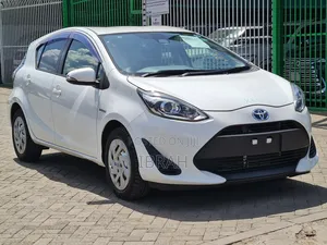 Toyota Aqua 2019 White