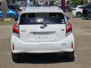 Toyota Aqua 2019 White