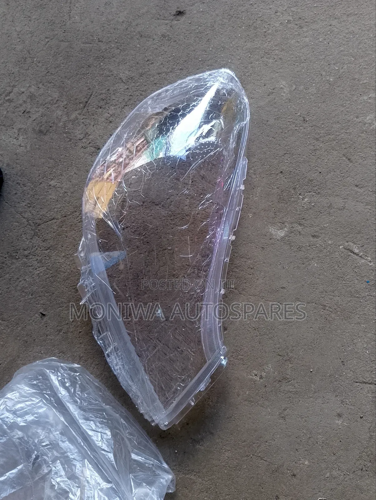Headlens Nissan Wingroad Y12