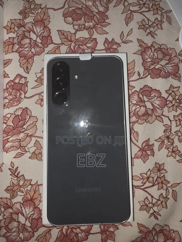 Samsung Galaxy A56 256 GB Black - thumbnail 2