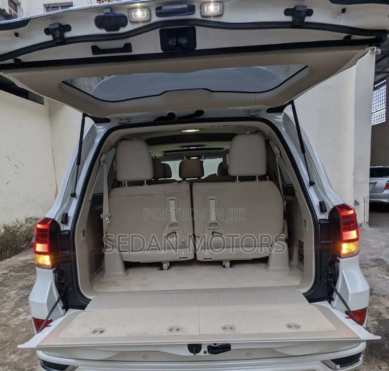 Toyota Land Cruiser 2019 Pearl
