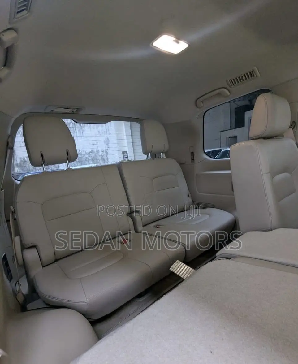 Toyota Land Cruiser 2019 Pearl