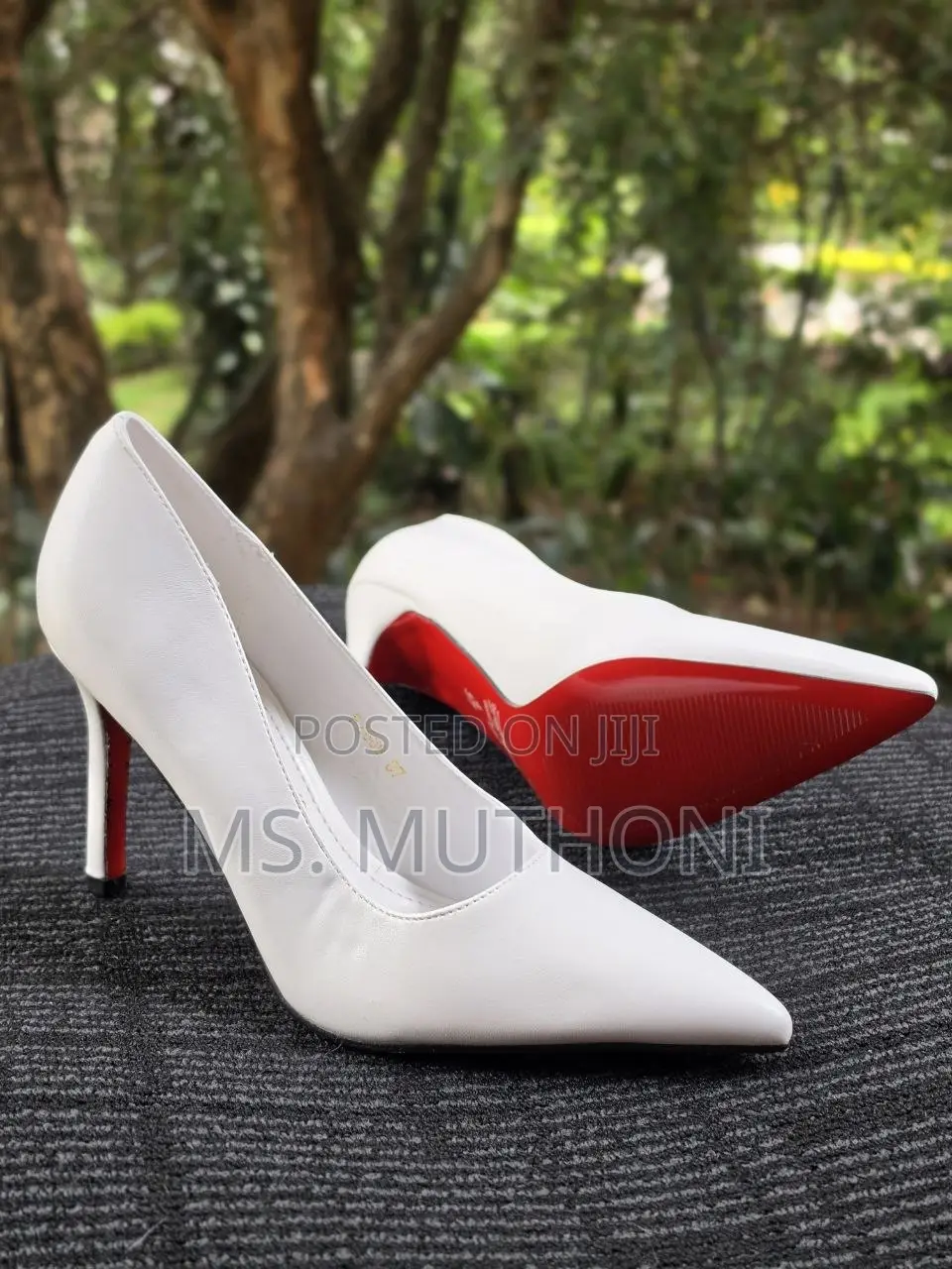 Classic Pointed-Toe Stiletto Red Bottom Pumps