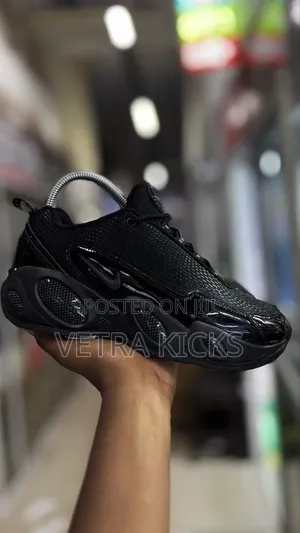 Nocta Glide Black Size :38-45 Price:3800 Now Available
