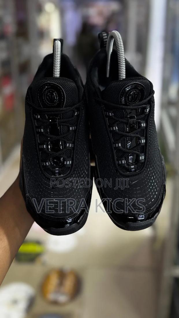 Nocta Glide Black Size :38-45 Price:3800 Now Available - thumbnail 2
