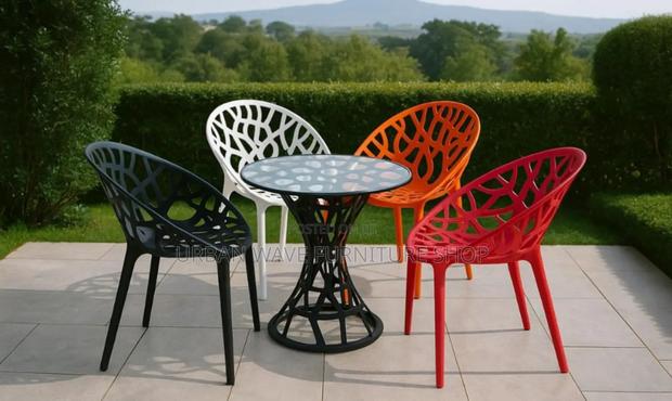 Meshed Plastic Outdoor Garden Set - main view