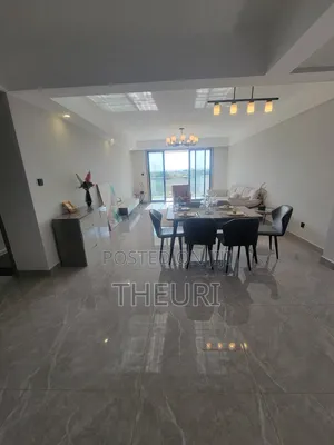 2bdrm Apartment in Gateway Mall Area for sale