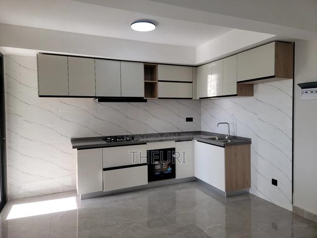 2bdrm Apartment in Gateway Mall Area for sale - thumbnail 2