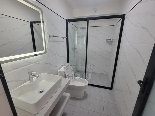 2bdrm Apartment in Gateway Mall Area for sale - thumbnail 6