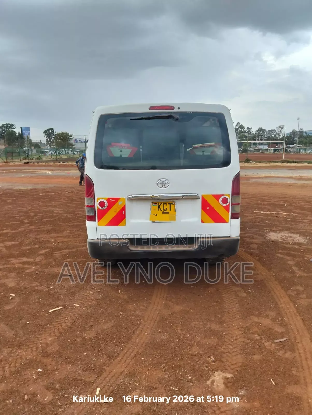 Toyota HiAce 2012 White
