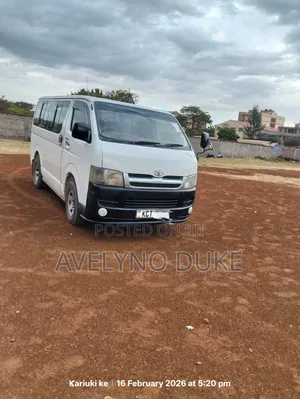 Toyota HiAce 2012 White