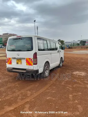 Toyota HiAce 2012 White