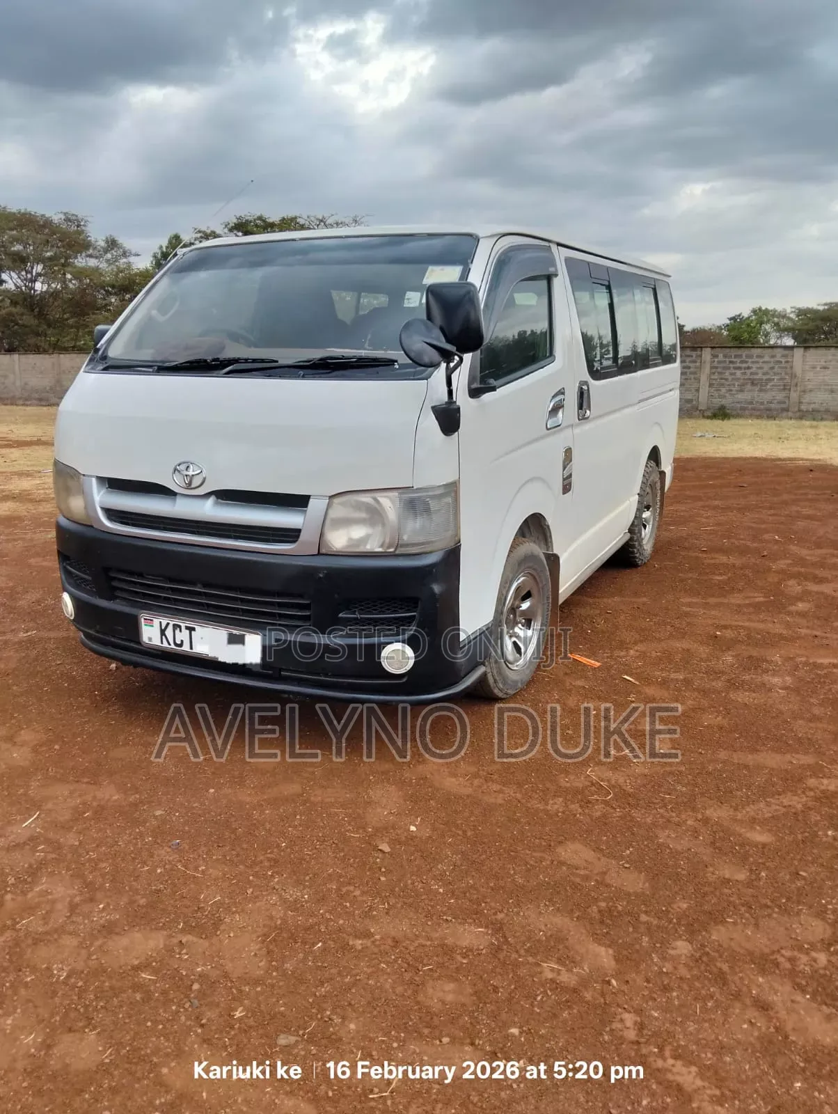 Toyota HiAce 2012 White
