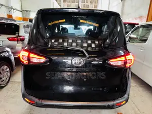 Toyota Sienta 2019 Black