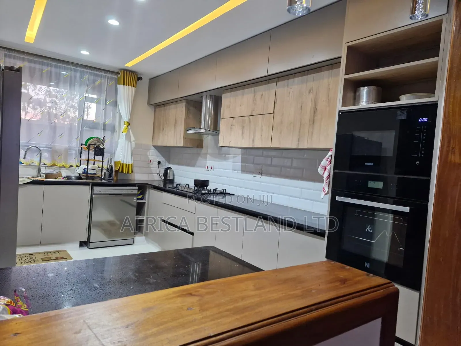 Furnished 4bdrm Maisonette in Rose Gate, Karai for sale