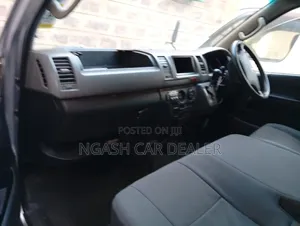 Toyota HiAce 2008 Silver