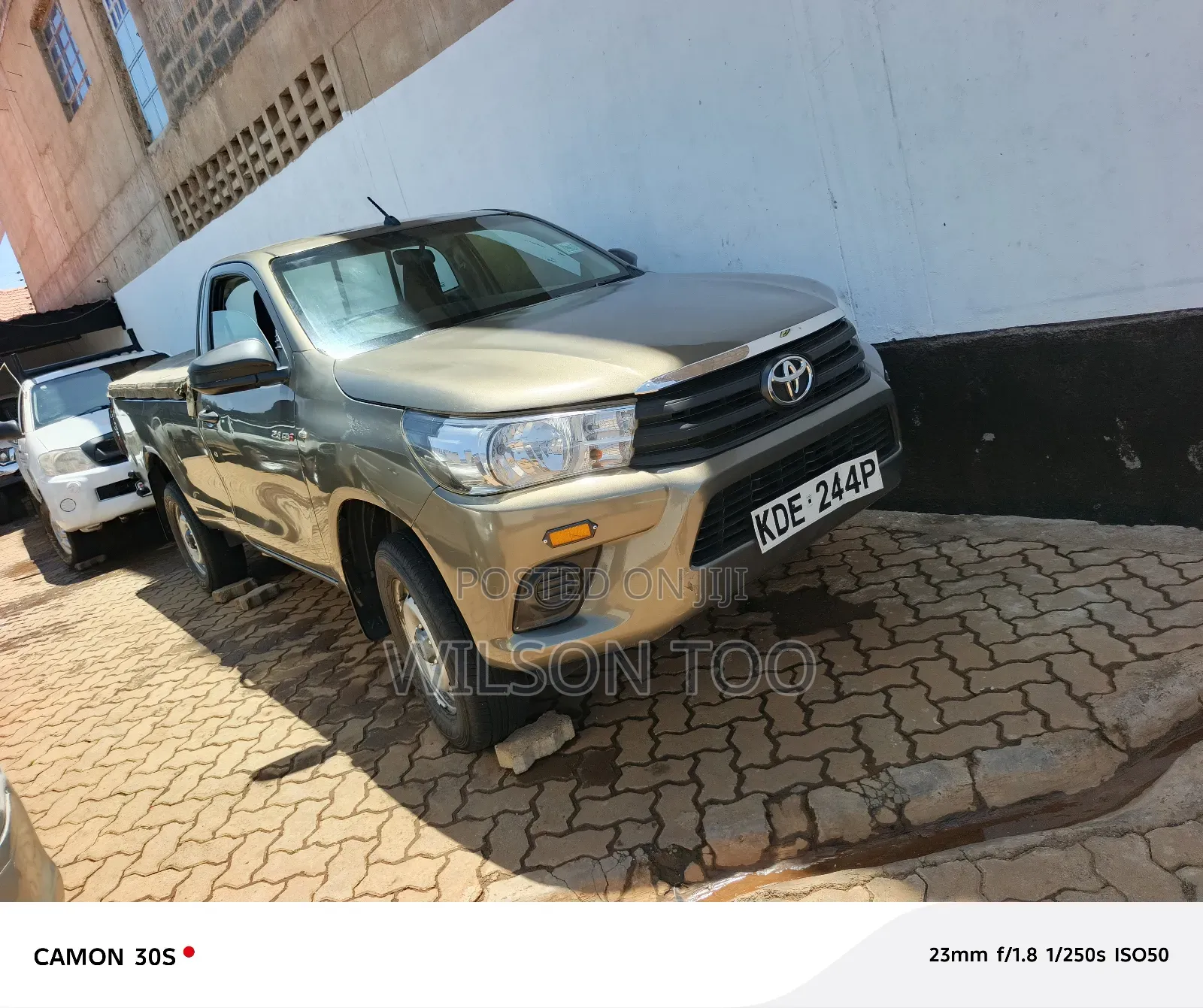 Toyota Hilux 2021 Gold
