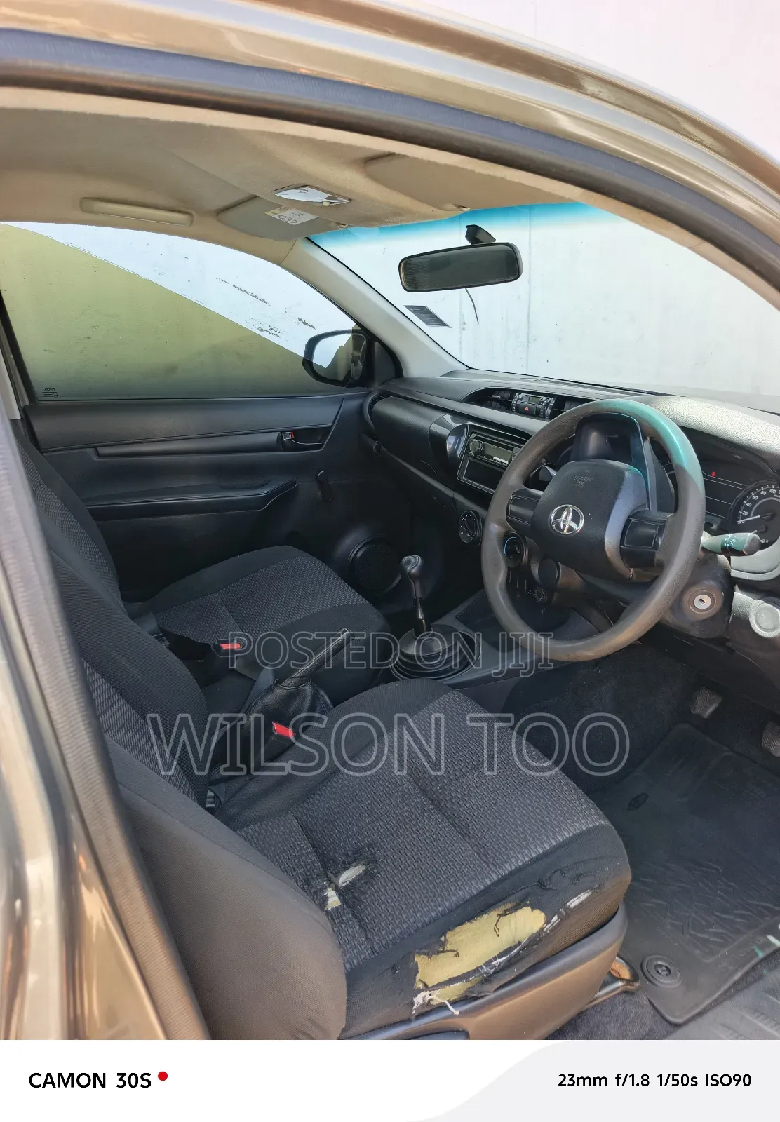 Toyota Hilux 2021 Gold