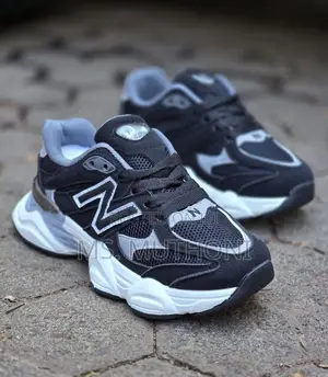 Boys / Girls Quality Sneakers Size 30-35
