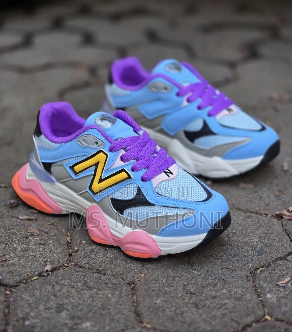 Boys / Girls Quality Sneakers Size 30-35