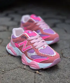 Boys / Girls Quality Sneakers Size 30-35