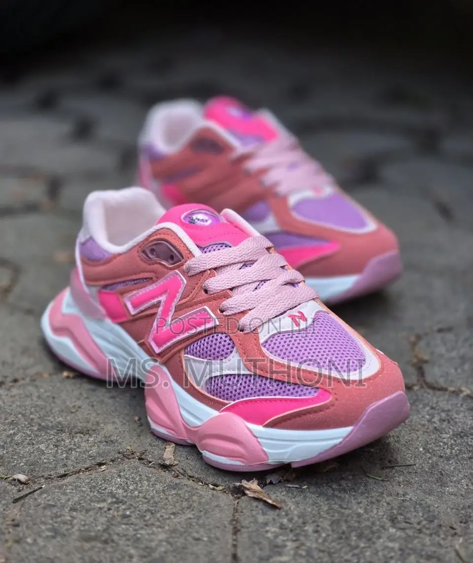 Boys / Girls Quality Sneakers Size 30-35