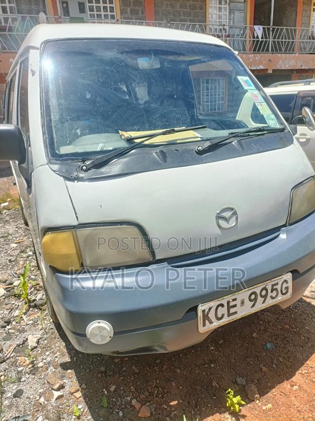 Mazda Bongo 2010 White - thumbnail 2