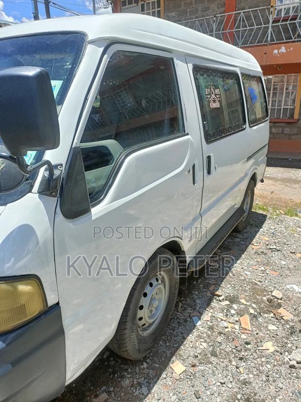 Mazda Bongo 2010 White - thumbnail 4