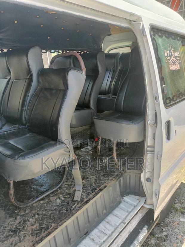 Mazda Bongo 2010 White - thumbnail 7