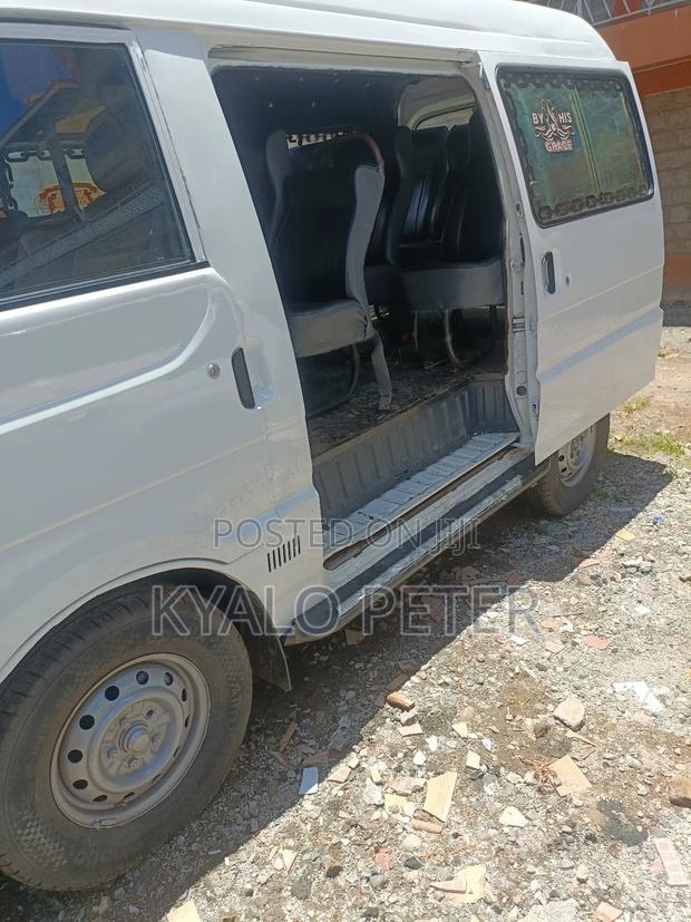 Mazda Bongo 2010 White - thumbnail 8