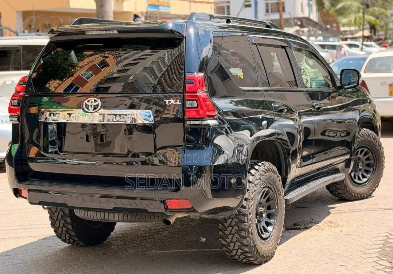Toyota Land Cruiser Prado 2020 Blue