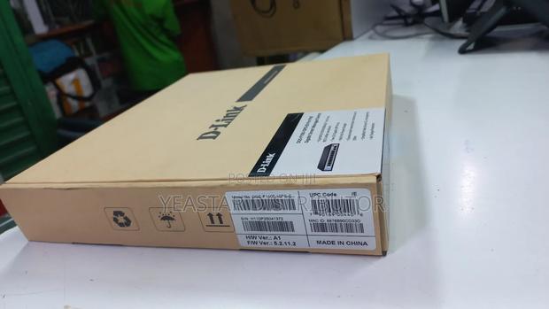 DGS-F1100-10pse 8 Port Poe Switch With SFP - thumbnail 2