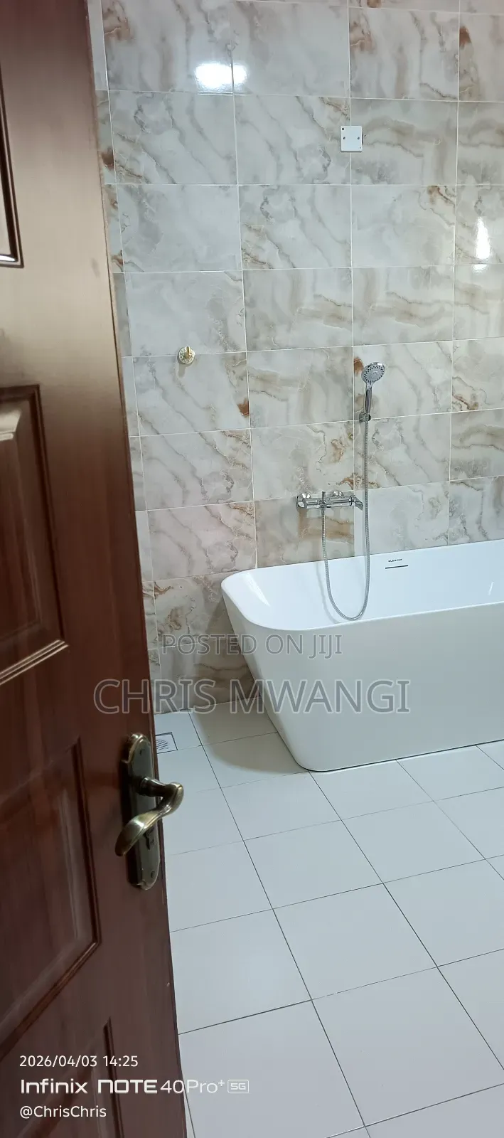 5bdrm Mansion in Kamakis Bypass for sale
