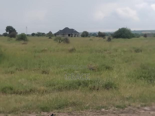 Kinanie Prime Plots - Along Athi-River, Mutongoni Road - thumbnail 2