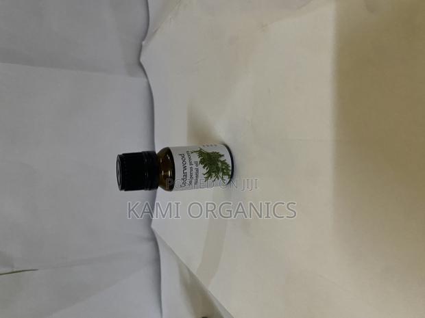 Cedarwood Essential Oil - thumbnail 2