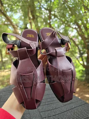 Zara Soft Leather Ladies Caged Fisherman Sandals.