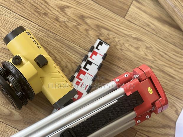 Geomaster Topcon Automatic Level Complete Set - main view