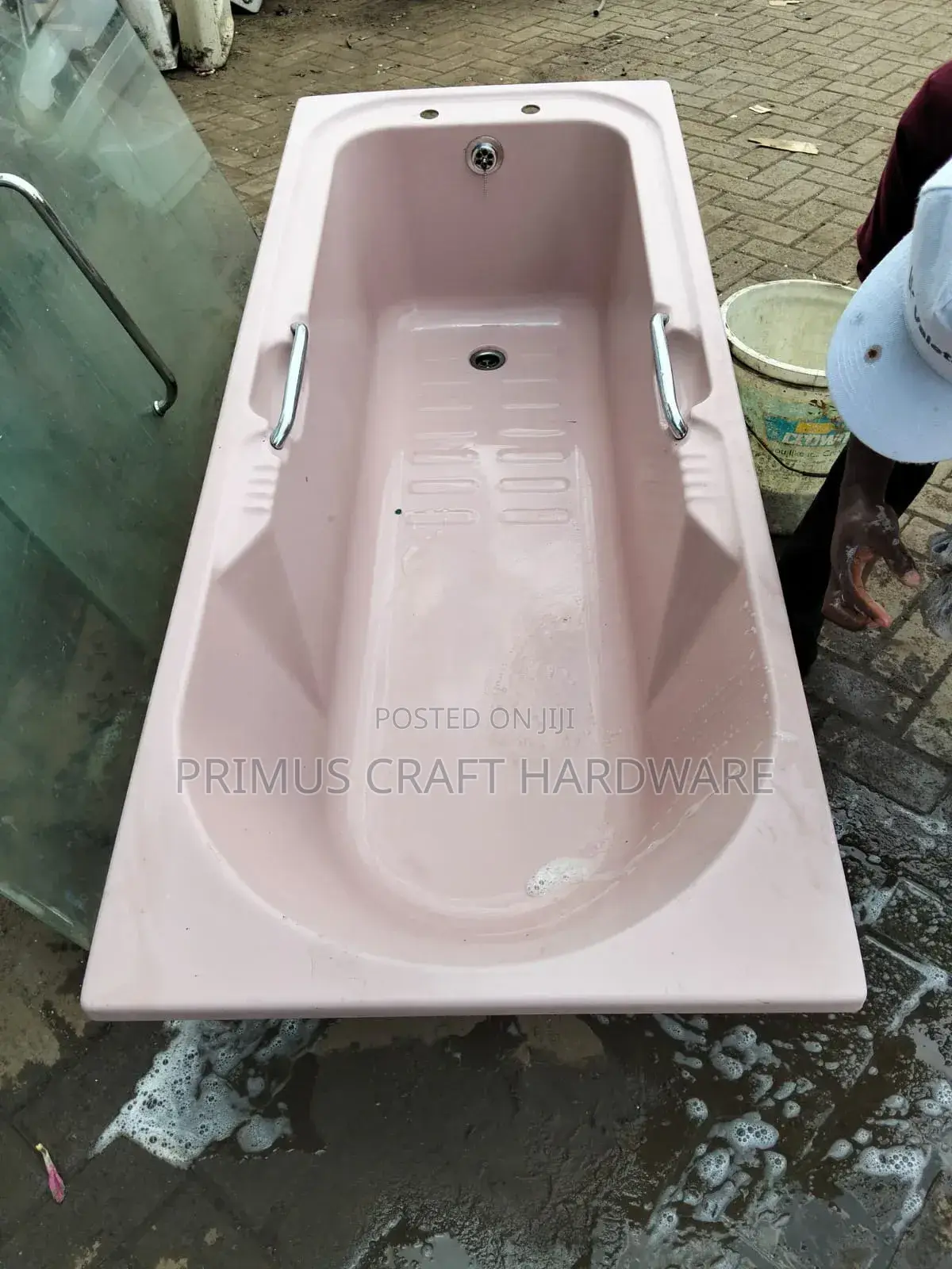 Bathtub Pink 170cm by 70cm