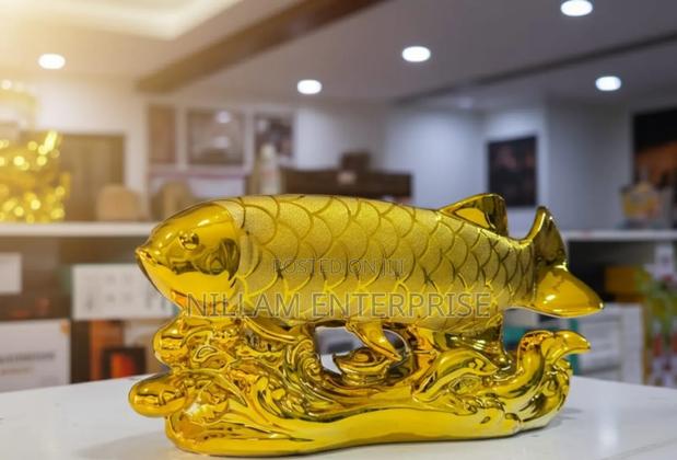 Modern Fish Statue Handcraft Porcelain Figurine