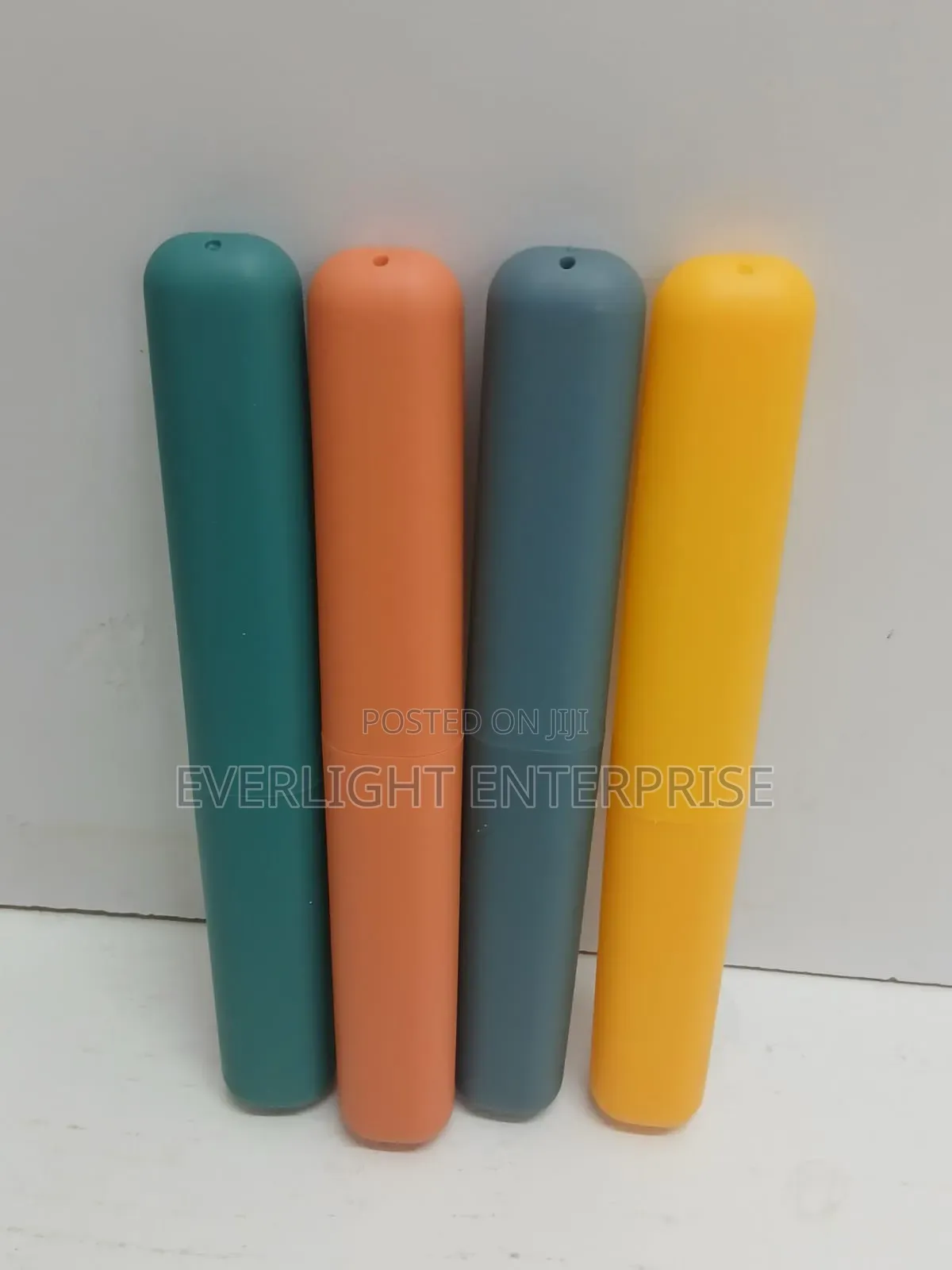Travel Toothbrush Holder