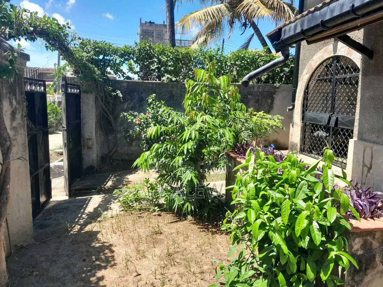 3bdrm Maisonette in Fahari Estate, Mtambo for rent