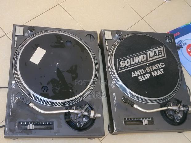 Technics Sl-1200mk2 Turntable Direct Drive Pair