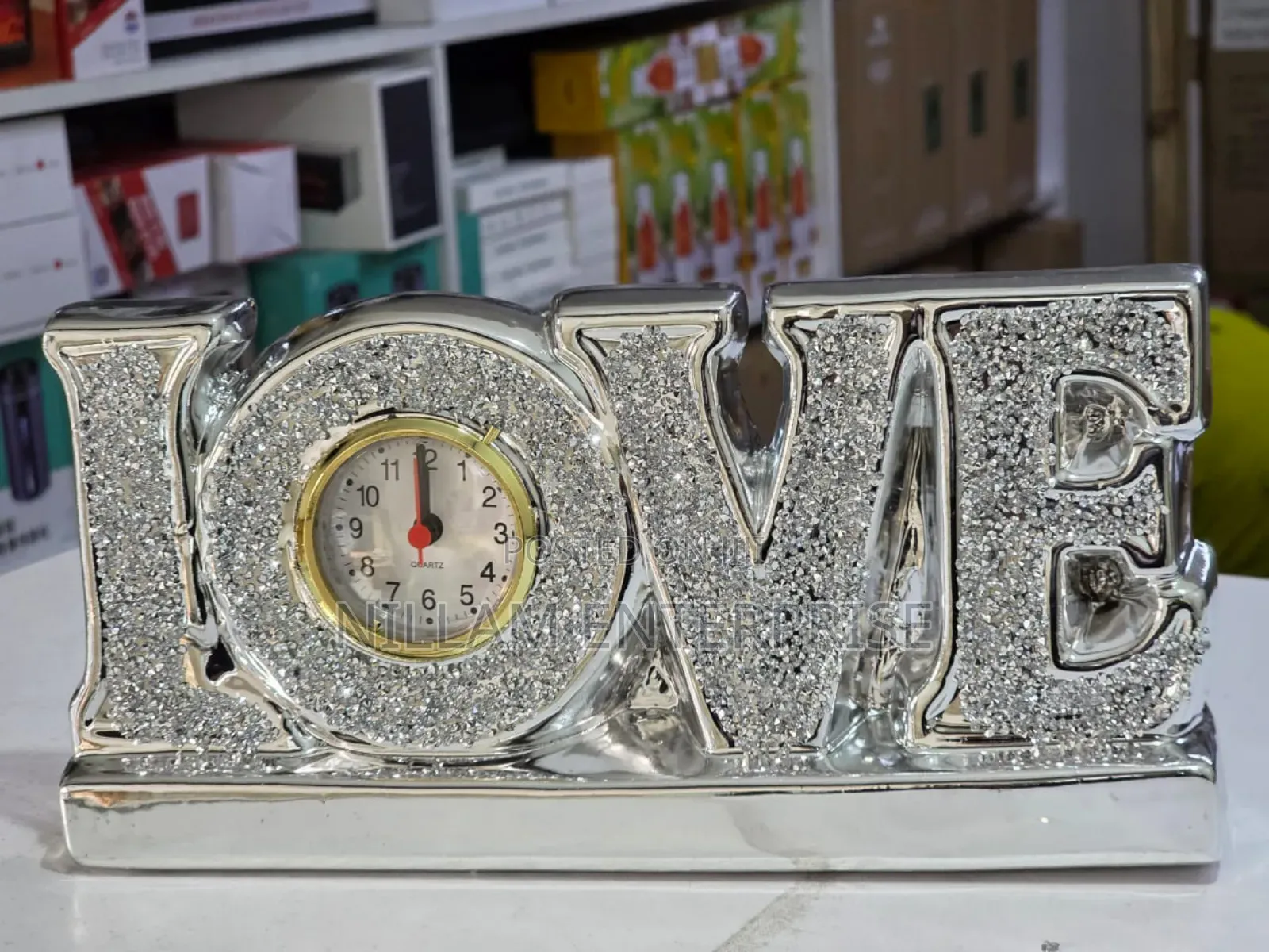Love" Tabletop Clock Sparkling Decorative Timepiece*