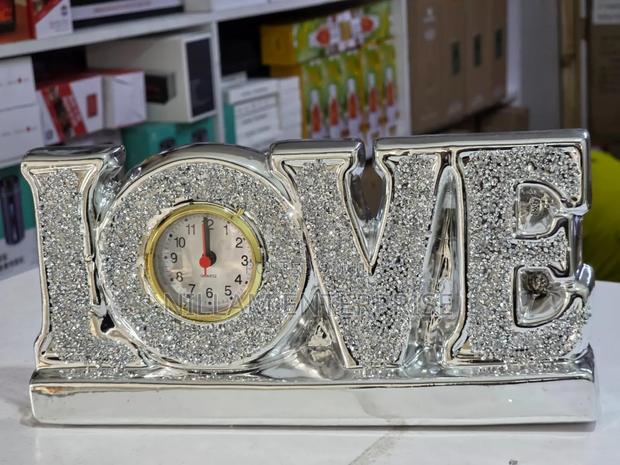 Love" Tabletop Clock Sparkling Decorative Timepiece* - thumbnail 3