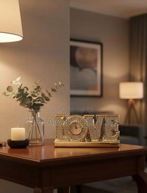 Love" Tabletop Clock Sparkling Decorative Timepiece*