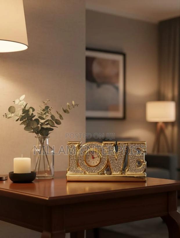 Love" Tabletop Clock Sparkling Decorative Timepiece*